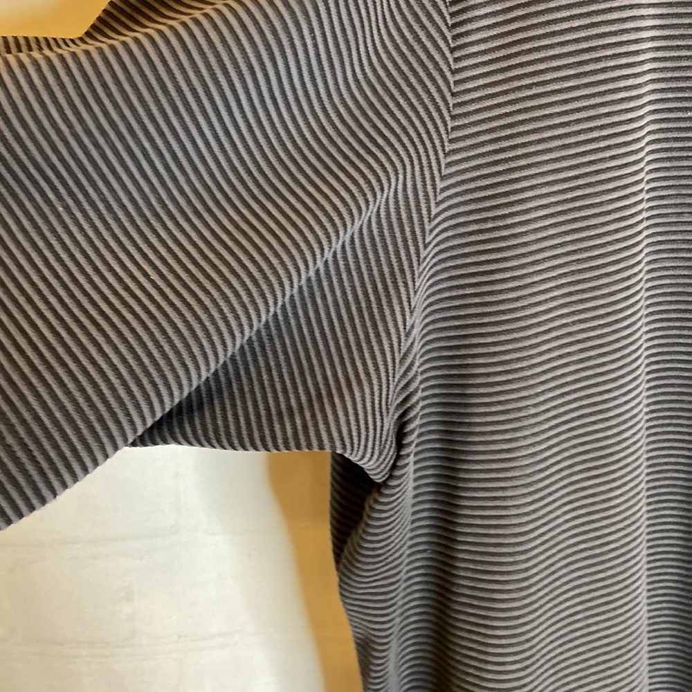 Tommy Bahama Black Stripped Buttoned Short Sleeved Polo Shirt - Picture 6 of 7